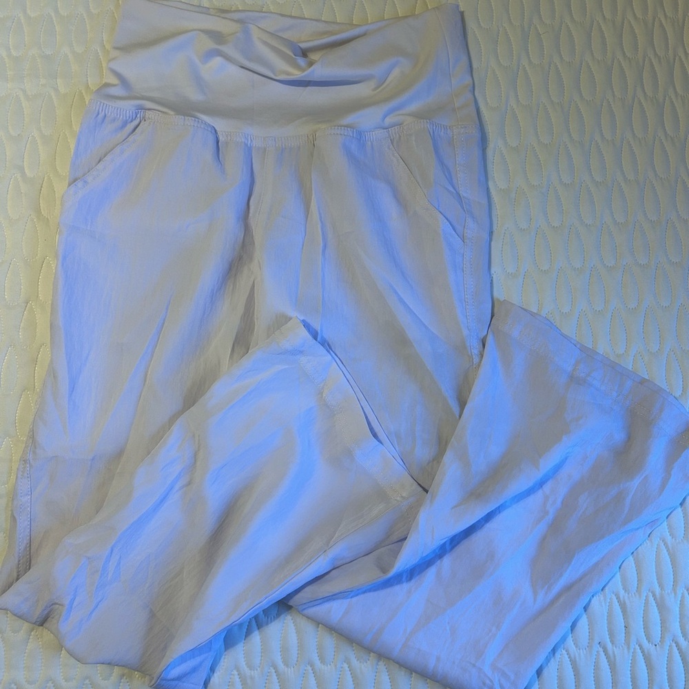 WonderWink white maternity scrub pants